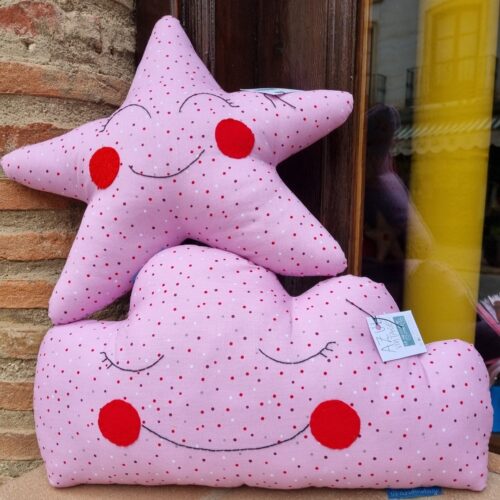 Cojín infantil nube rosa con puntitos - Imagen 3