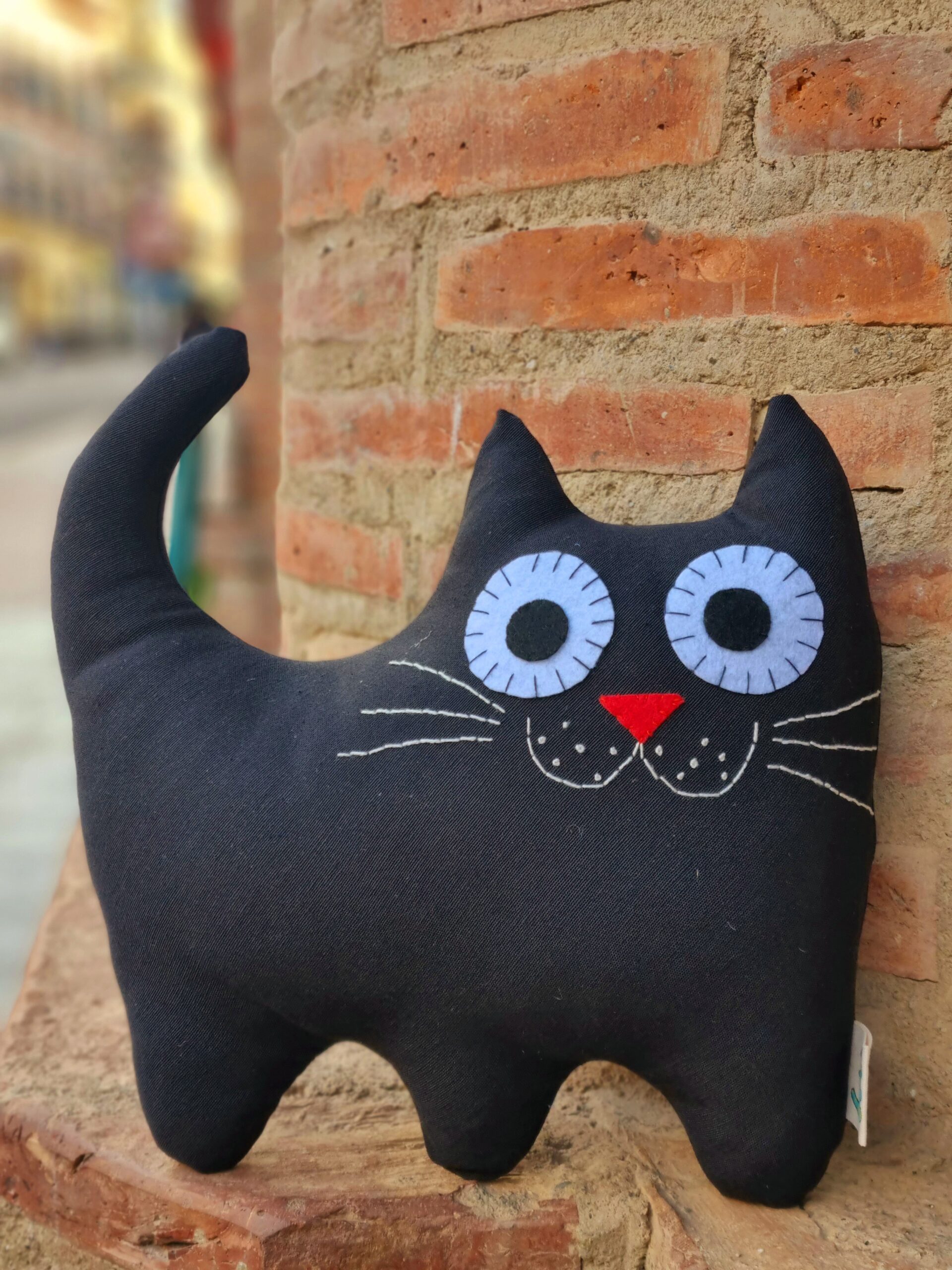 Gato mascota negro