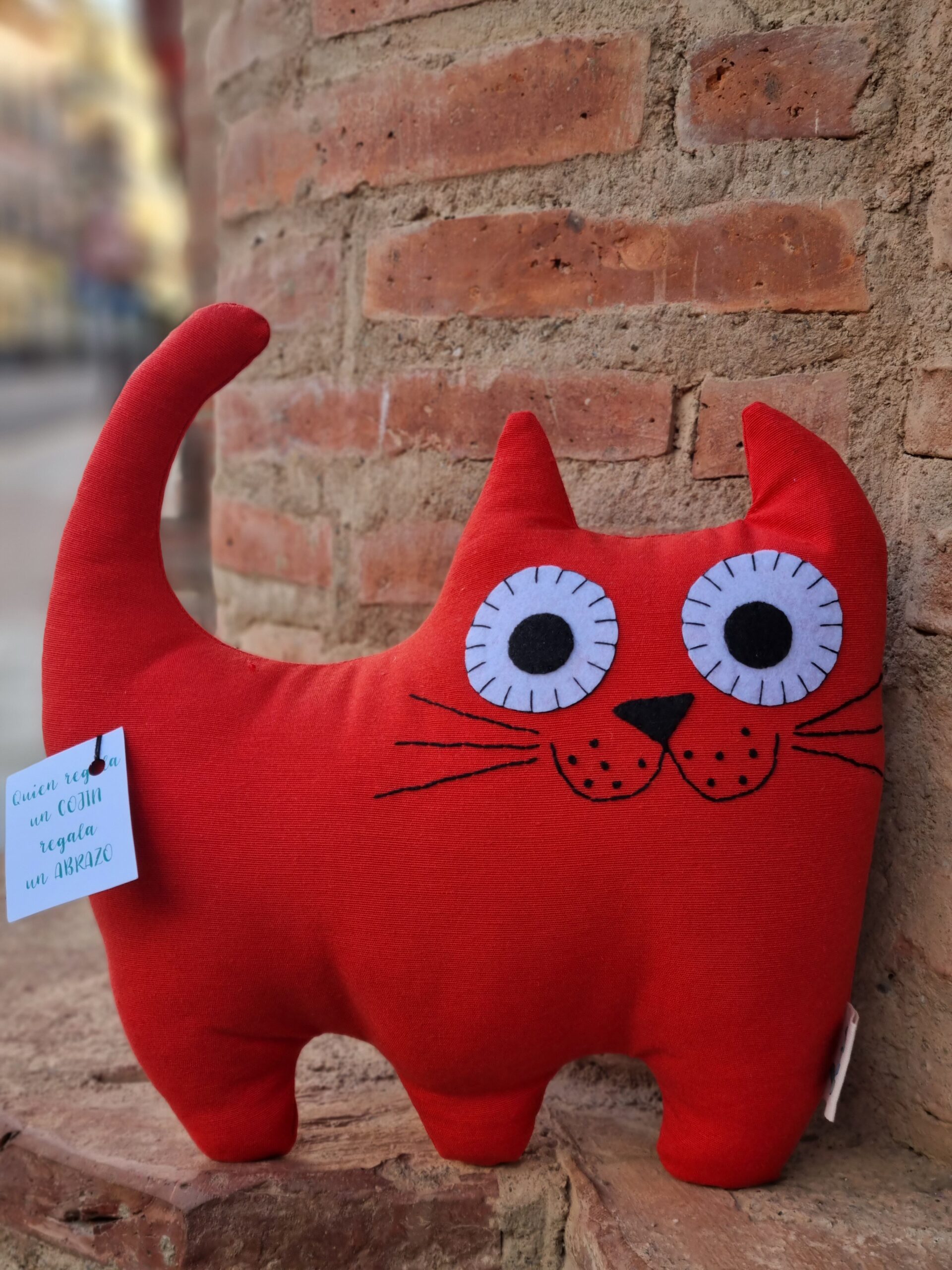 Cojín gato mascota rojo