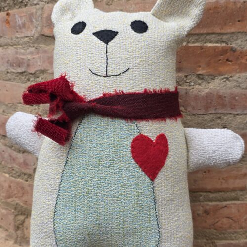 Peluche infantil osito amoroso vainilla - Imagen 4